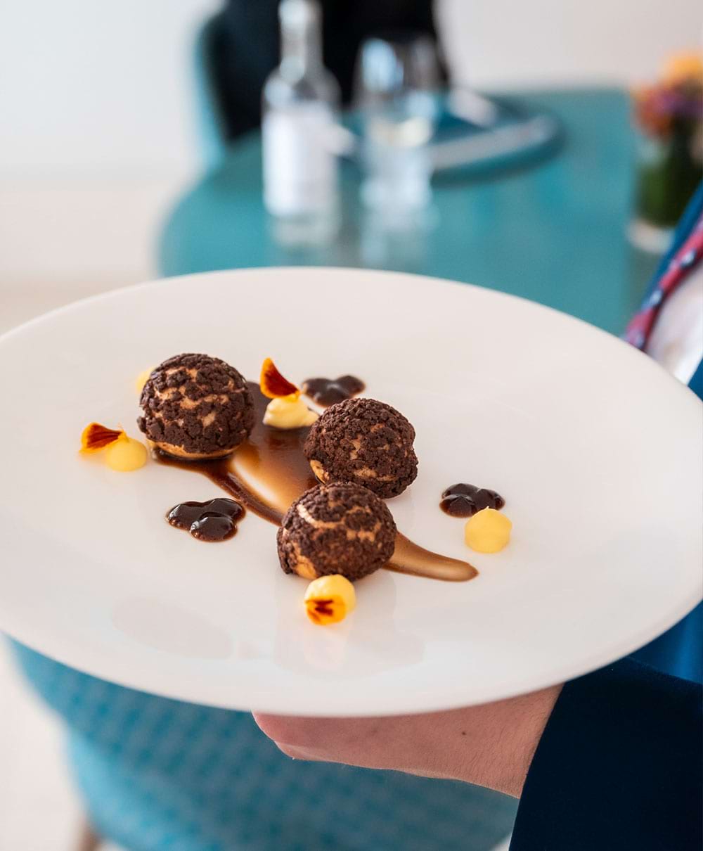 Dolci artigianali e dessert della pasticceria del ristorante Amarmio a Jesolo